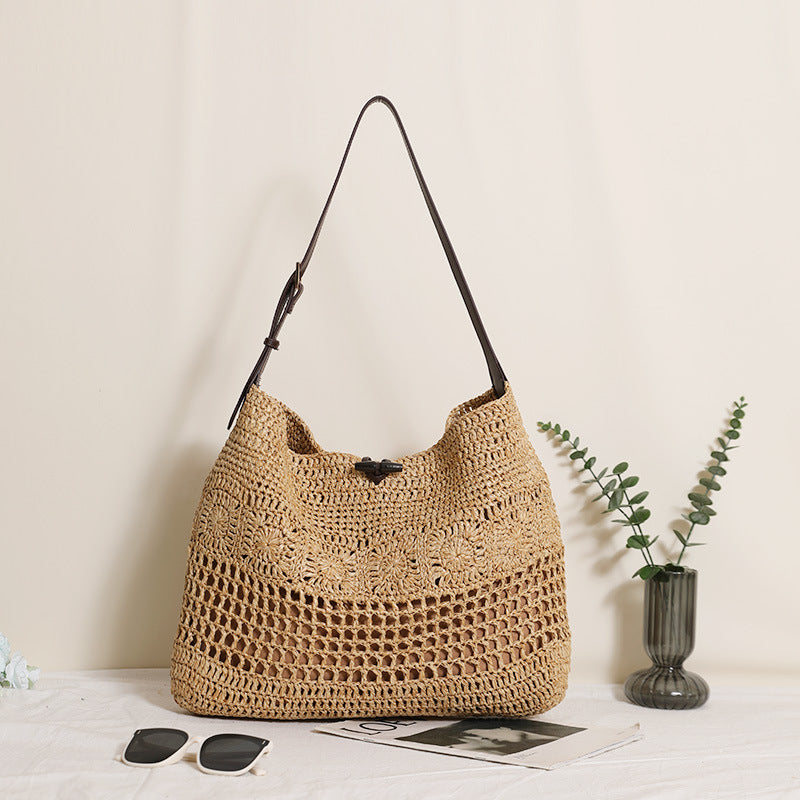 Hand-knotted shopper bag with trendy mesh design Stornfield