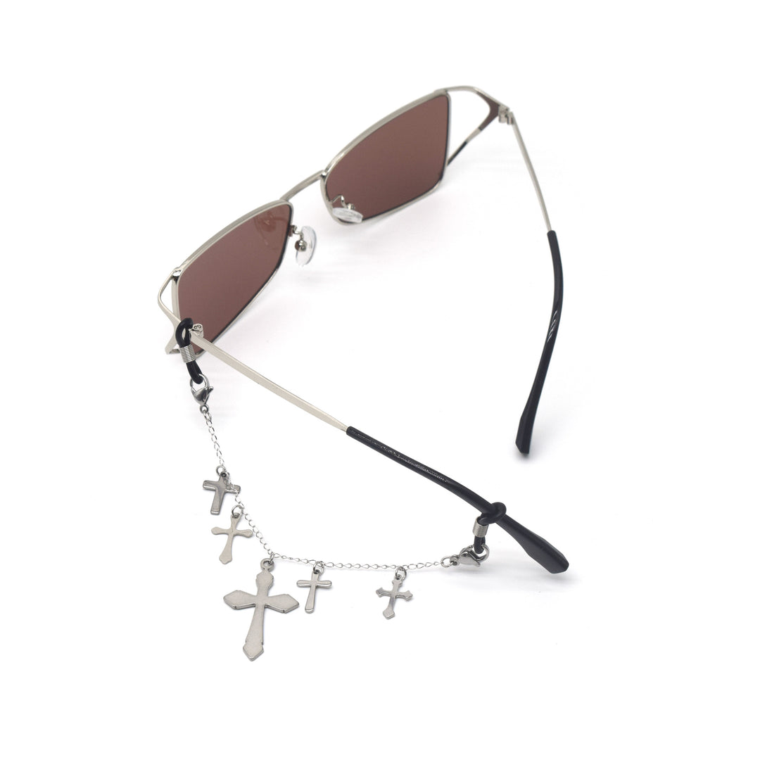 Fashion-Forward Chain Eyewear Retainer Stornfield