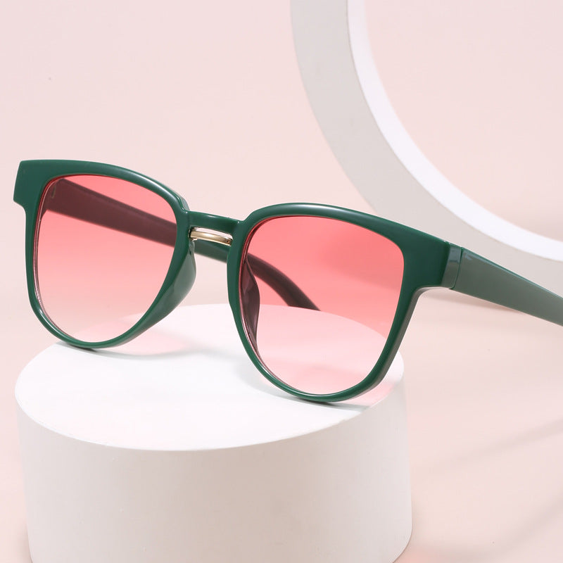 Ladies sunglasses in fashionable cat-eye style Stornfield