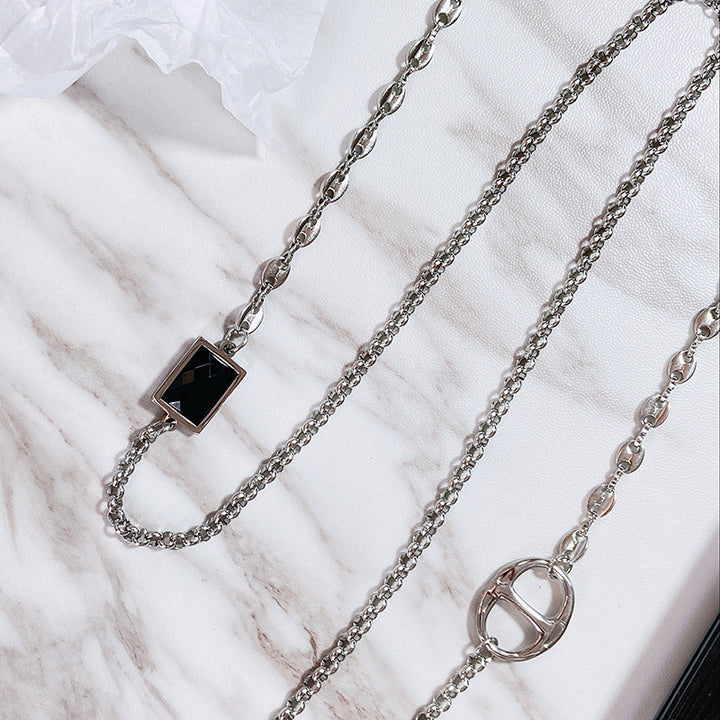Elegant glasses holder chain with noble pendant Stornfield