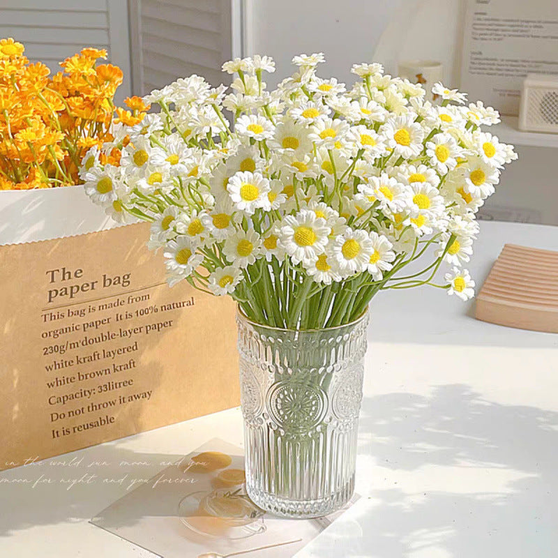 Lifelike Daisy Flower Bouquet