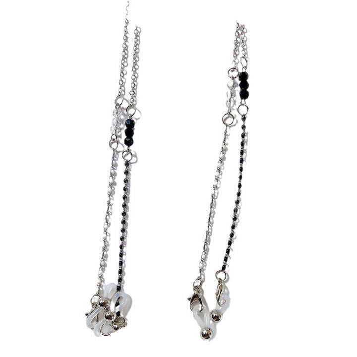 Elegant Glasses Holder Chain with Black Pearls Stornfield