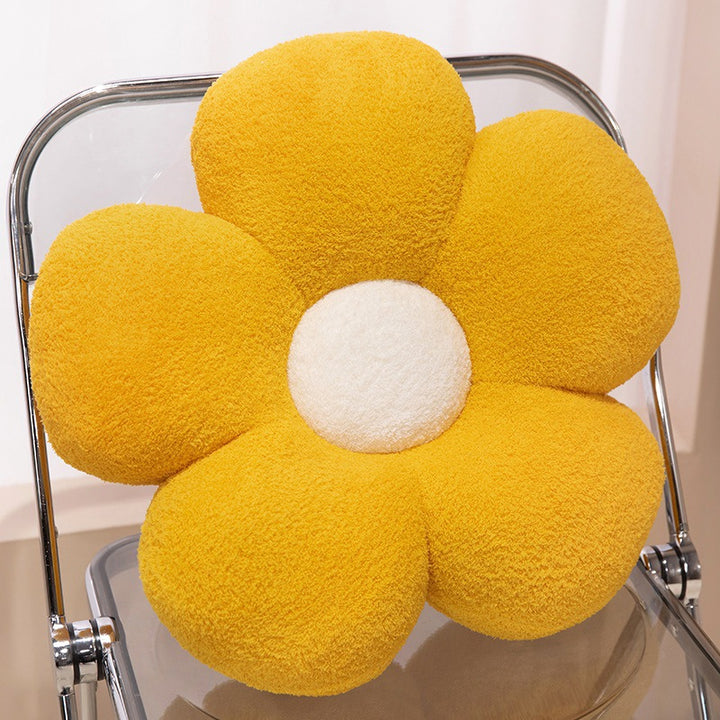 Blossom-shaped cuddle cushion Stornfield