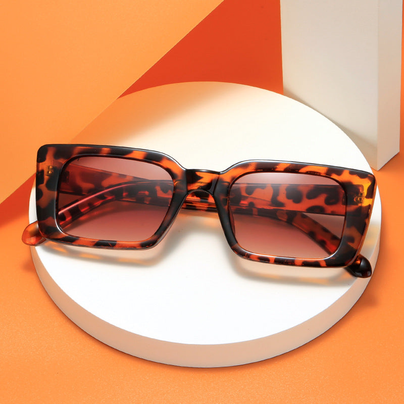 Women's fashionable square sunglasses with UV protection Stornfield