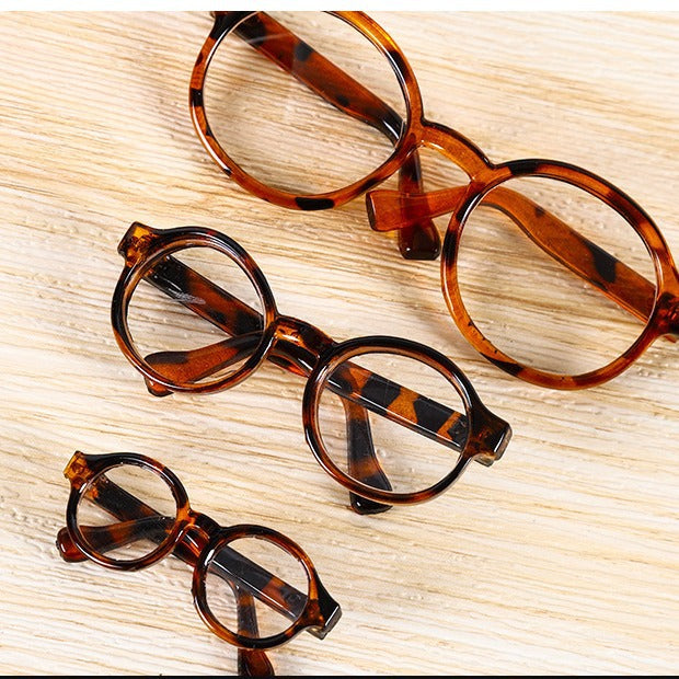 Vintage-Inspired Oval Frame Glasses Stornfield