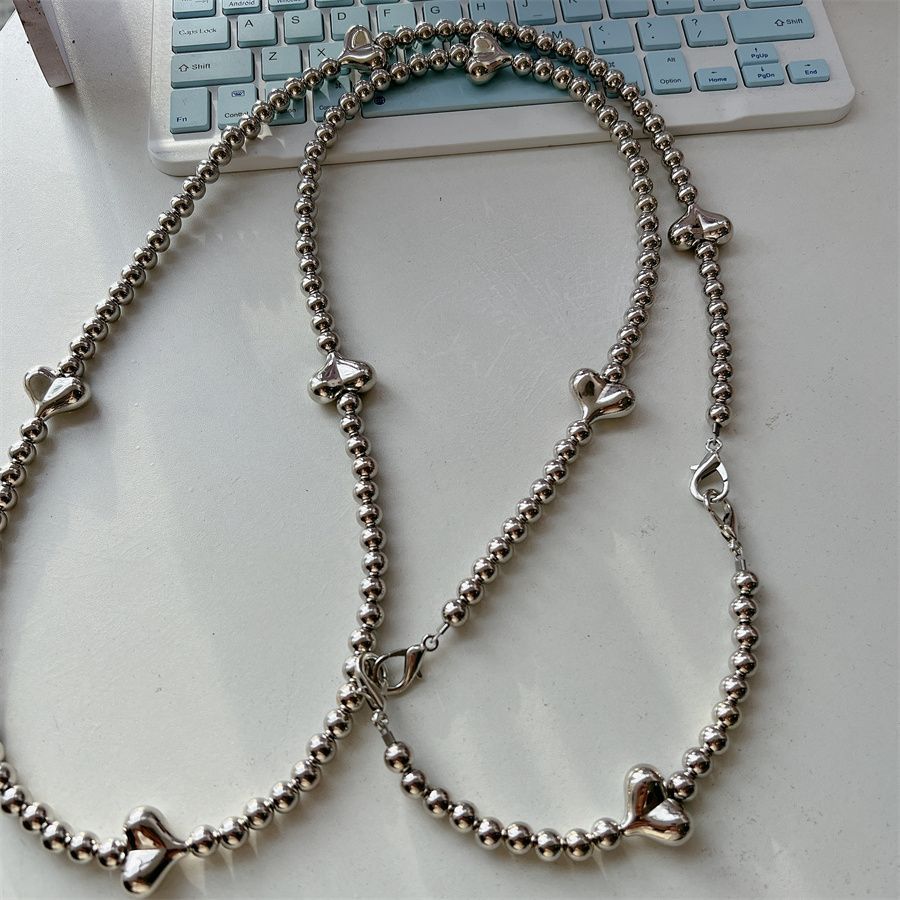 Stylish Heart-Accent Beaded Eyewear Chain Stornfield