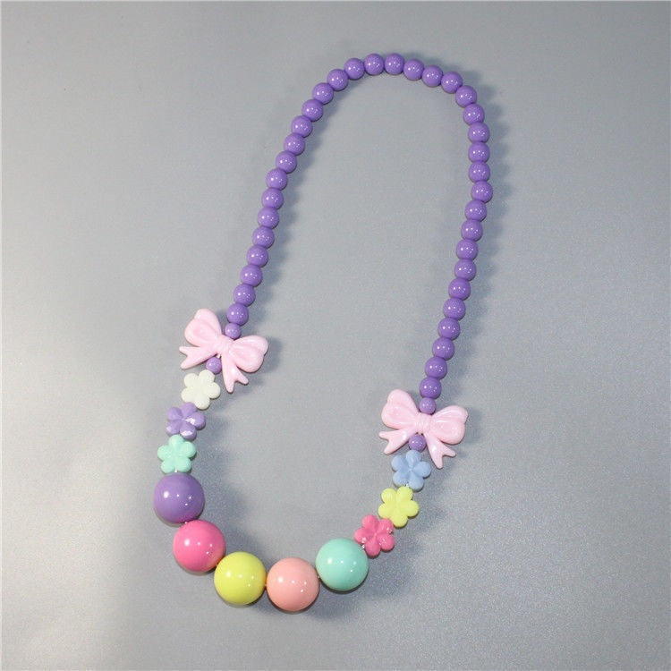 Colorful pearl necklace with floral elements Stornfield