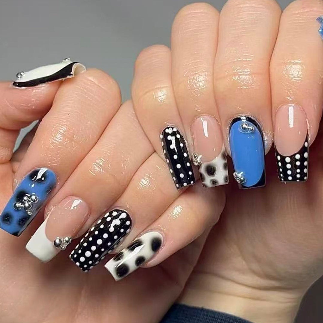 Creative Nail Set with 3D Decoration Stornfield