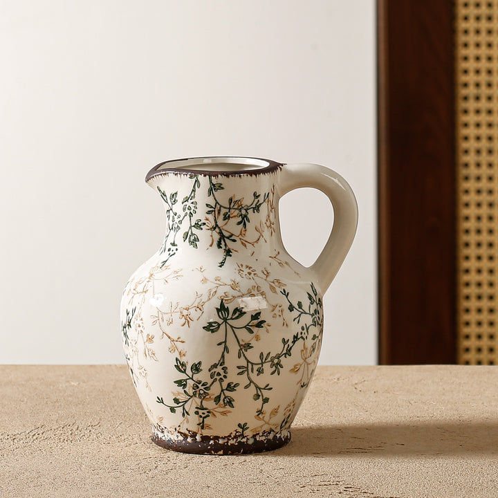 Elegant and artistically decorated ceramic vase Stornfield