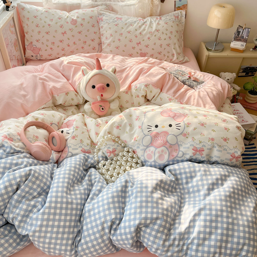 Floral Patterned Comforter Set