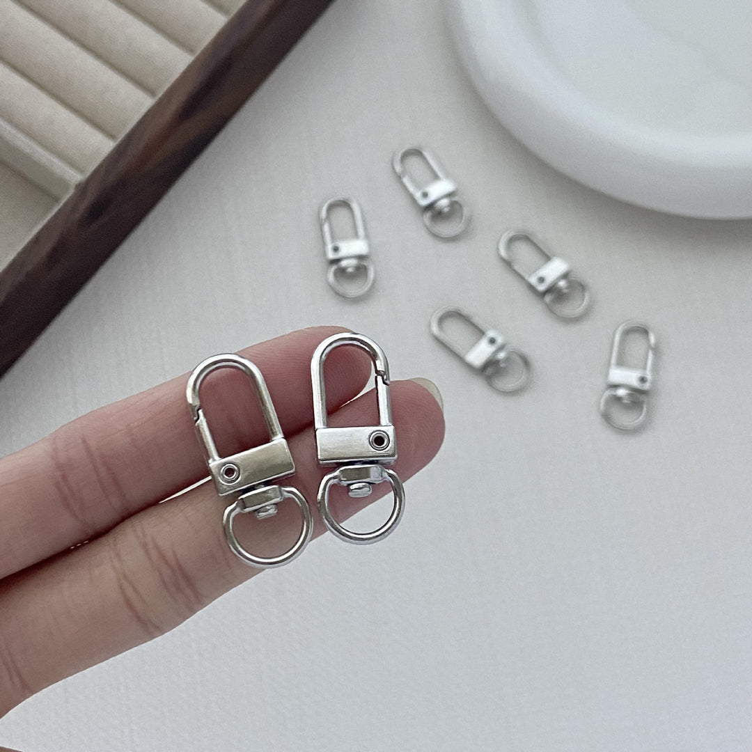 Versatile Metal Carabiner Clip Stornfield