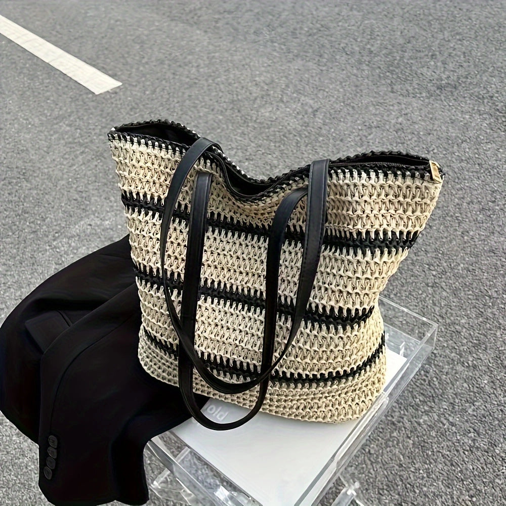 Spacious Beach Bag Made of Braided Natural Material Stornfield
