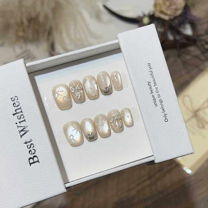 Elegant Bow-Embellished Press-On Nail Art Set Stornfield