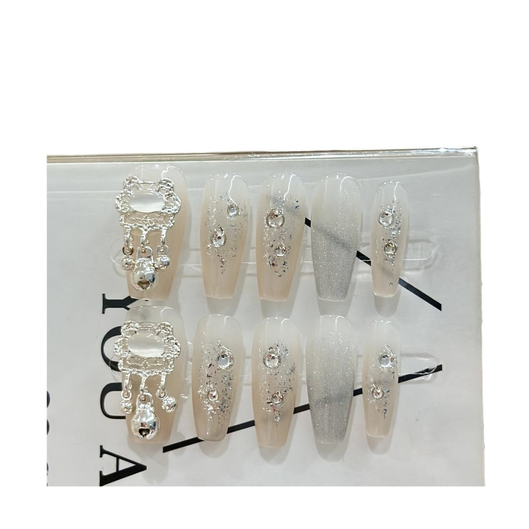 Glamorous Elegant Press-On Nail Set with Rhinestone Accents