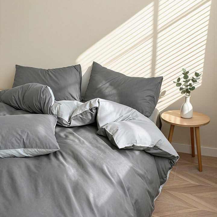 Minimalistic Reversible Duvet Cover Set