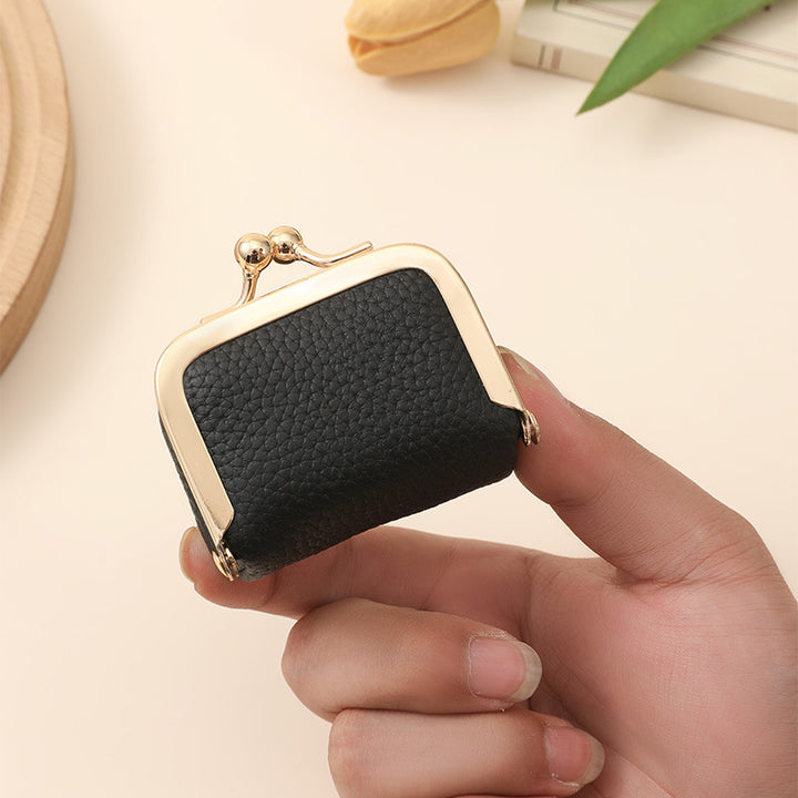 Elegant Vintage Clutch Stornfield