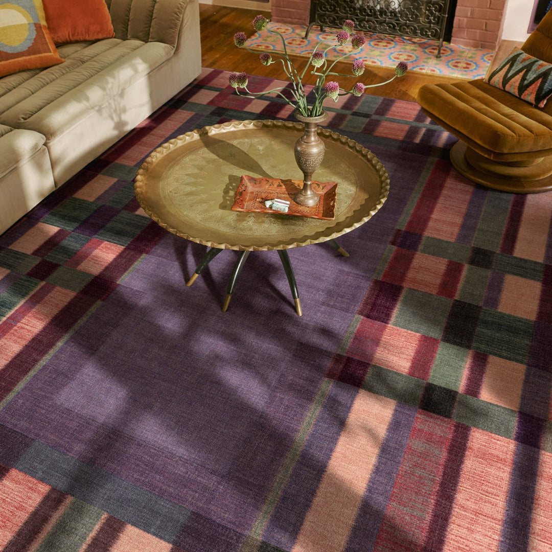 Artistic Geometric Pattern Area Rug