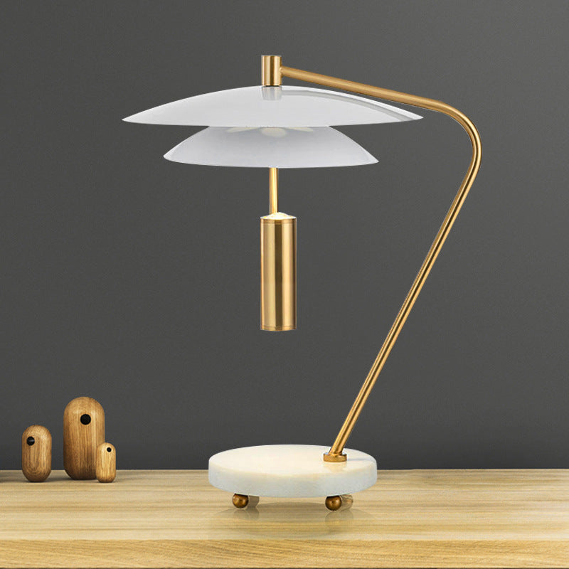Modern Minimalist Table Lamp with Elegant Design