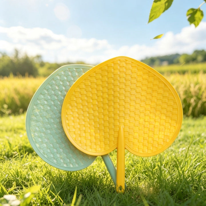 Leaf-Shaped Garden Rake Stornfeild