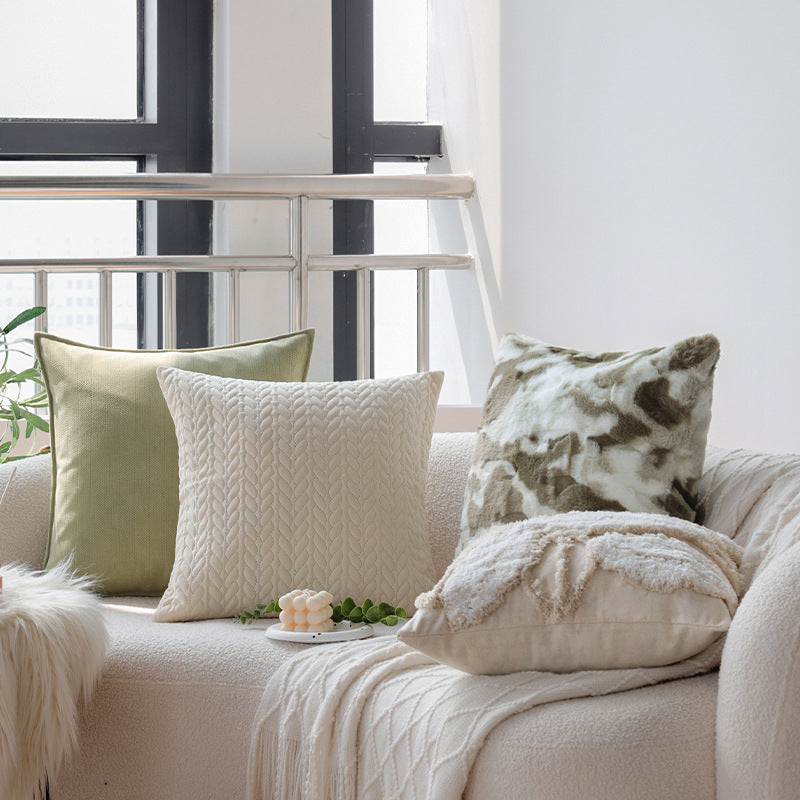 Decorative pillow with plant design