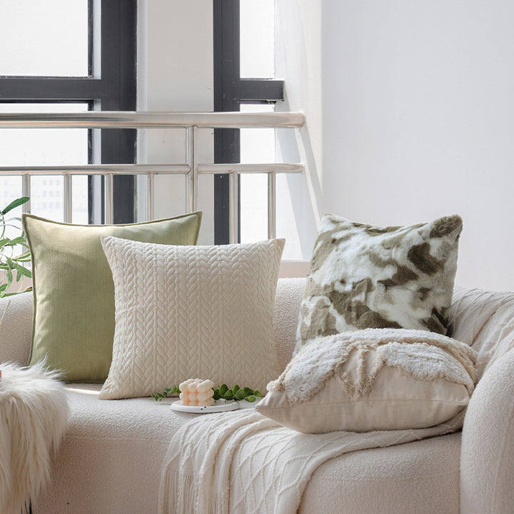 Decorative pillow with plant design