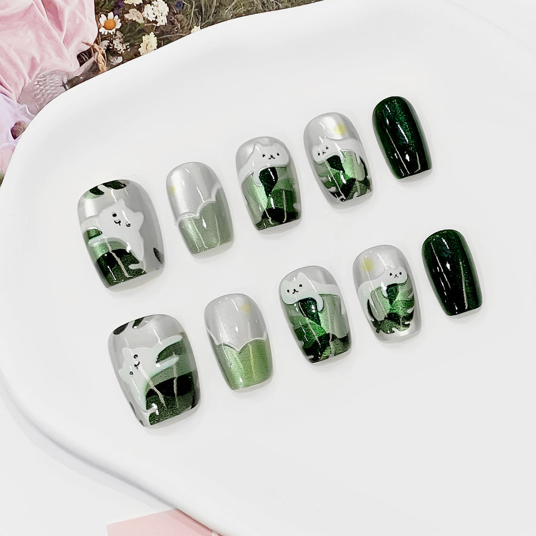 Creative Nail Art Set with Botanical Designs Stornfield