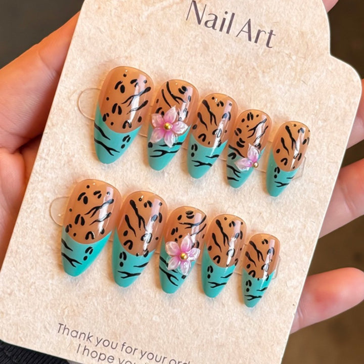 Creative Artistic Press-On Nail Set Stornfield