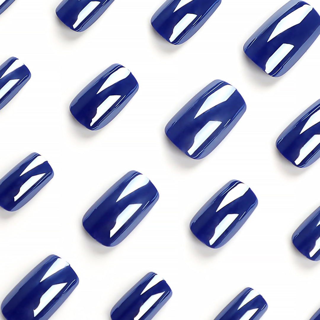 Glossy artificial nails with elegant manicure Stornfield