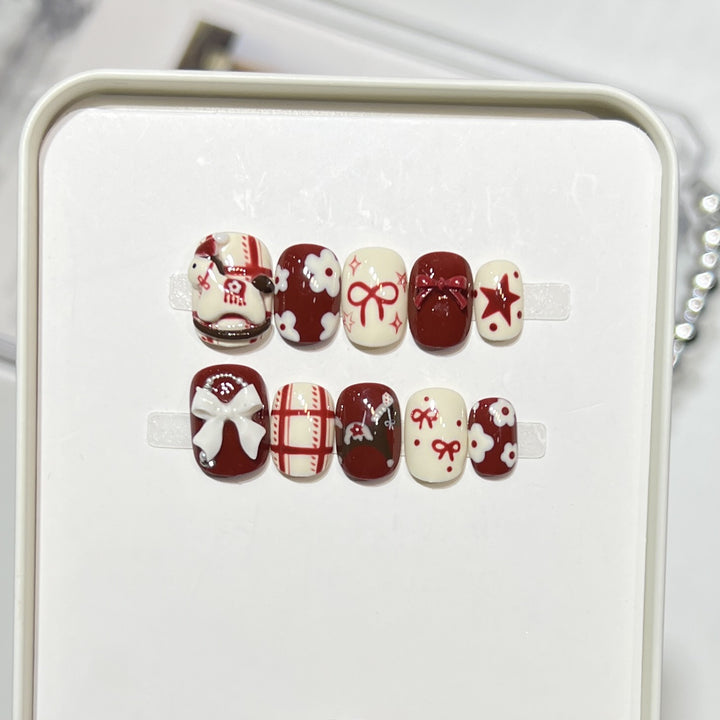 Artistic Press-On Nail Set with Elegant Floral Design Stornfield