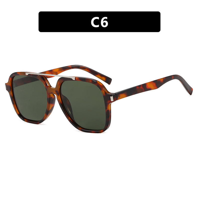 Women's square sunglasses with protective UV filter and elegant frame Stornfield