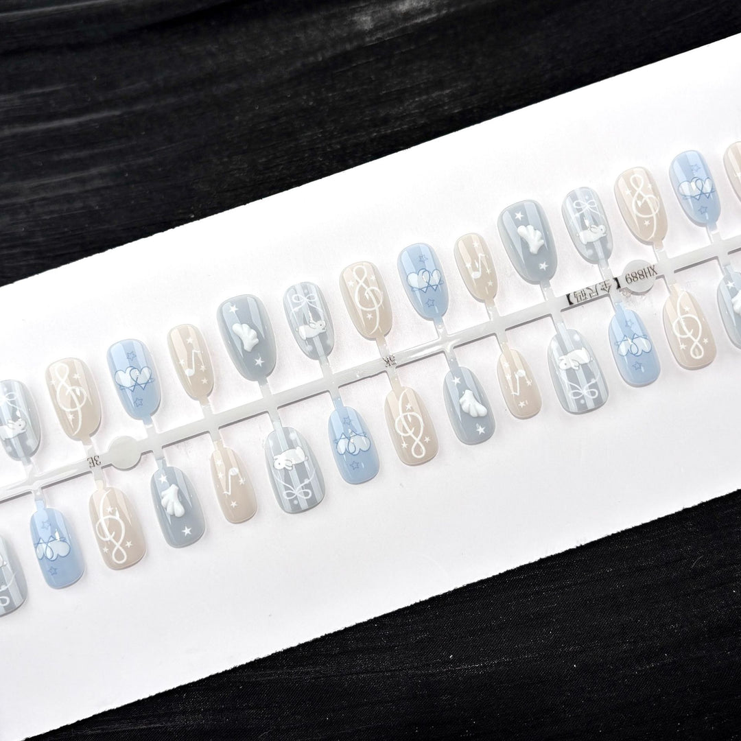 Elegant Polka Dot and Lace Press-On Nail Set