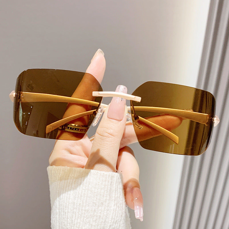 Women's fashion square sunglasses with embellished metal frame Stornfield