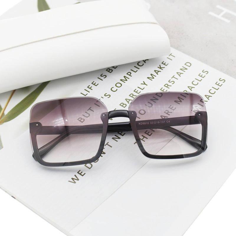 Women’s square sunglasses with extravagant leopard pattern Stornfield