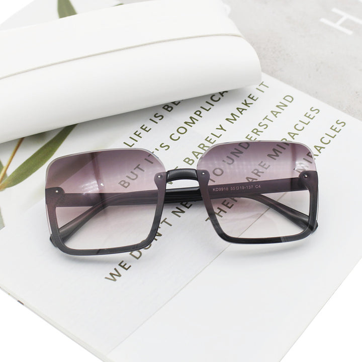Women’s square sunglasses with extravagant leopard pattern Stornfield