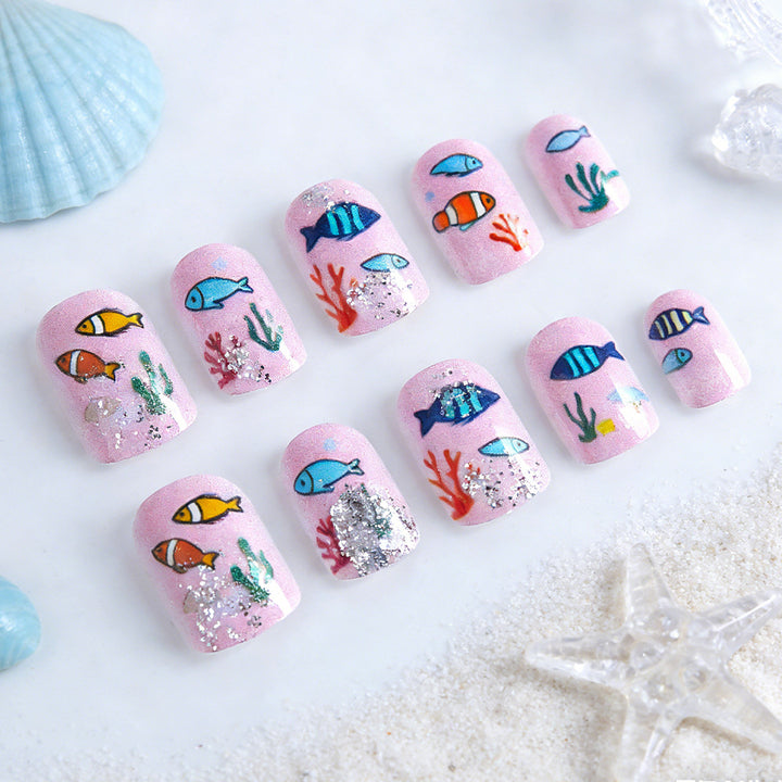 Playful Ocean-Themed Nail Art Stornfield
