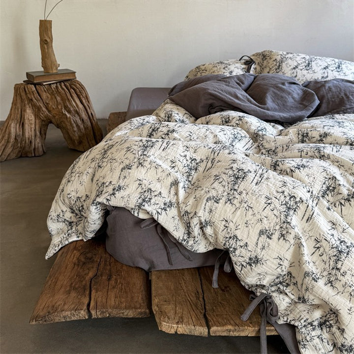 Light cotton gauze bedding set with floral pattern and ties