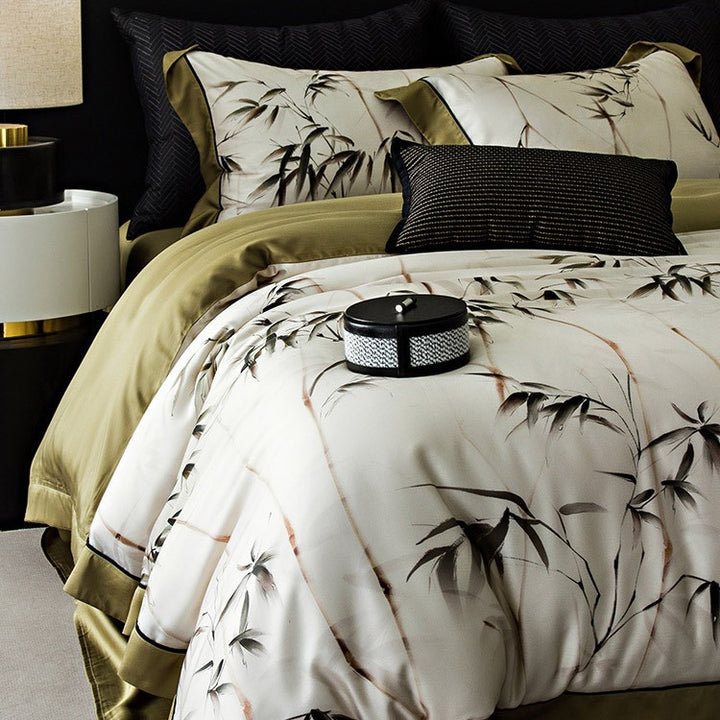 Elegant bedding set made of cotton satin with floral watercolor print, contrasting piping and ruffle