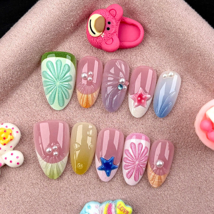 Decorative Floral Press-On Nail Set