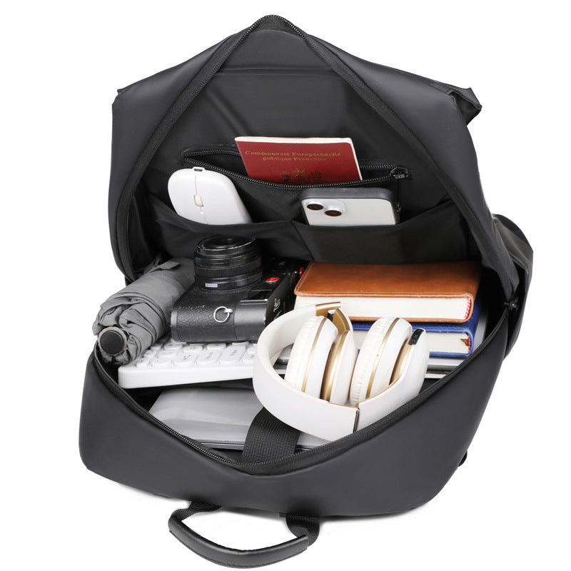 Backpack with Water-Repellent Properties From Stornfield