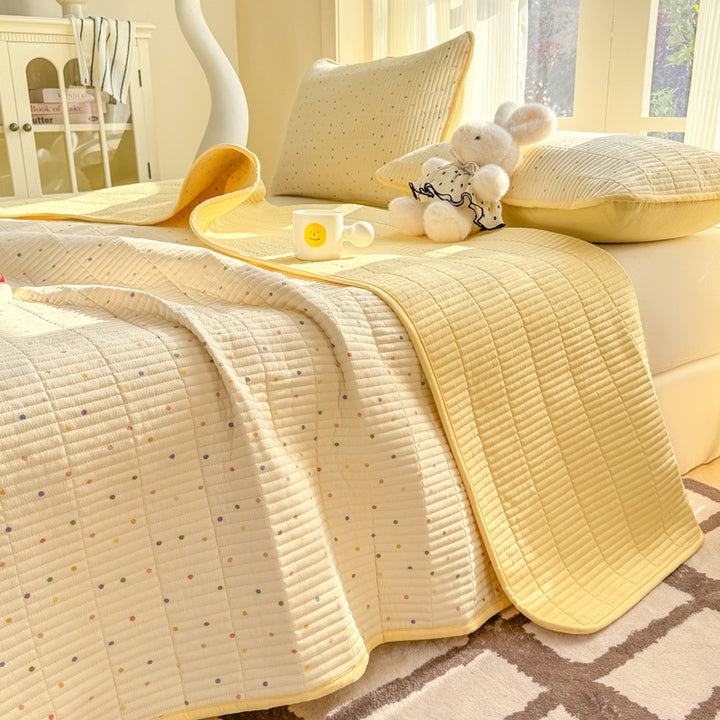 Heart Pattern Quilted Bedspread