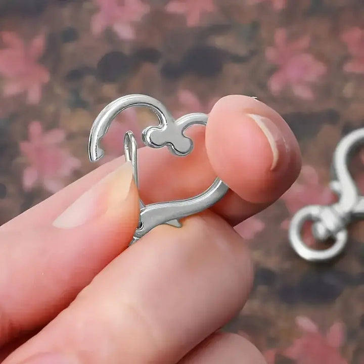 Heart-Shaped Hook Connectors Stornfield