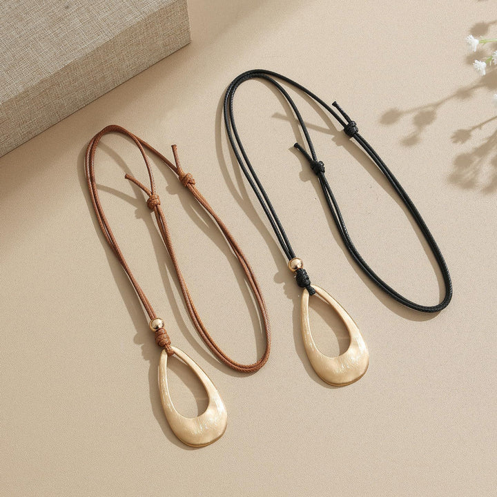 Modern Minimalist Pendant Necklace Stornfield