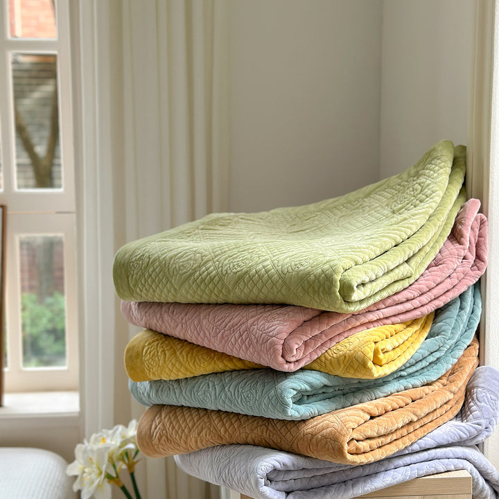 Quilted Velvet-Texture Bedspread and Pillow Sham Set
