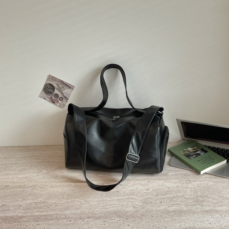 Elegant and Functional Travel Bag Stornfield
