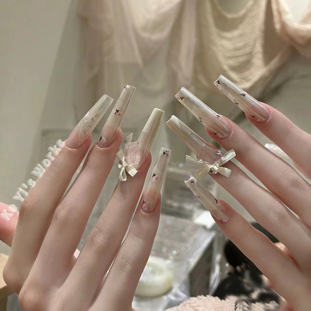 Floral Embellished Press-On Nails Stornfield