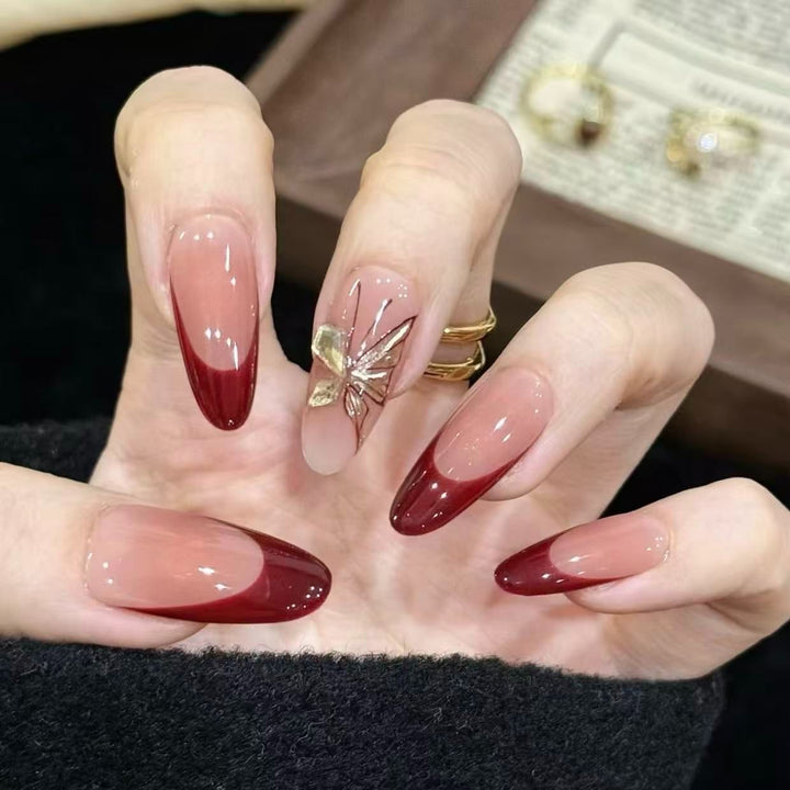 Artful nail designs with cat motif Stornfield