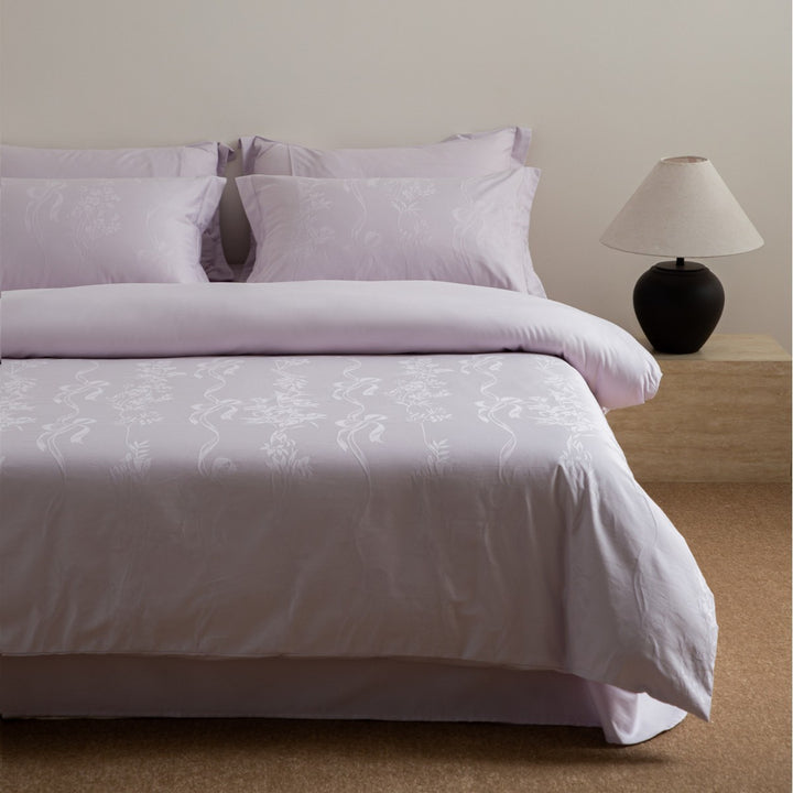Luxury Jacquard Floral Duvet Cover Set with Pillow Shams