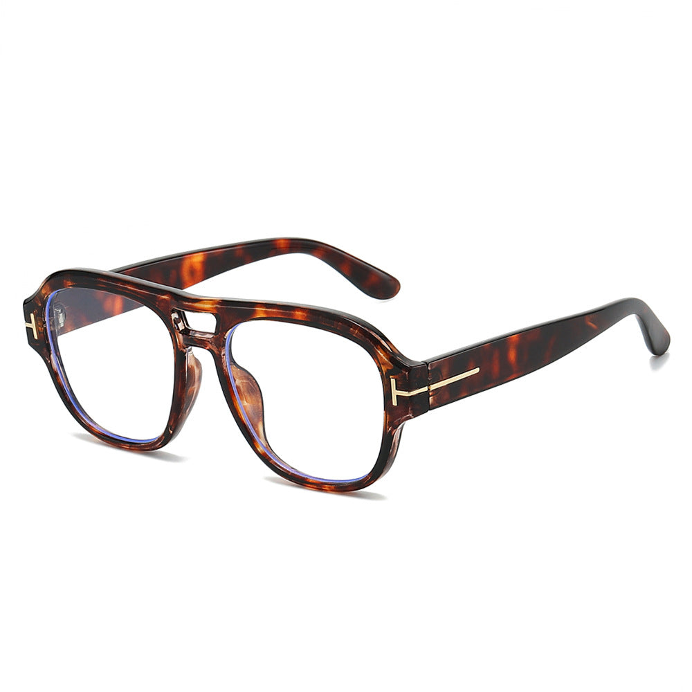 Fashion-Forward Square Frame Sunglasses Stornfield