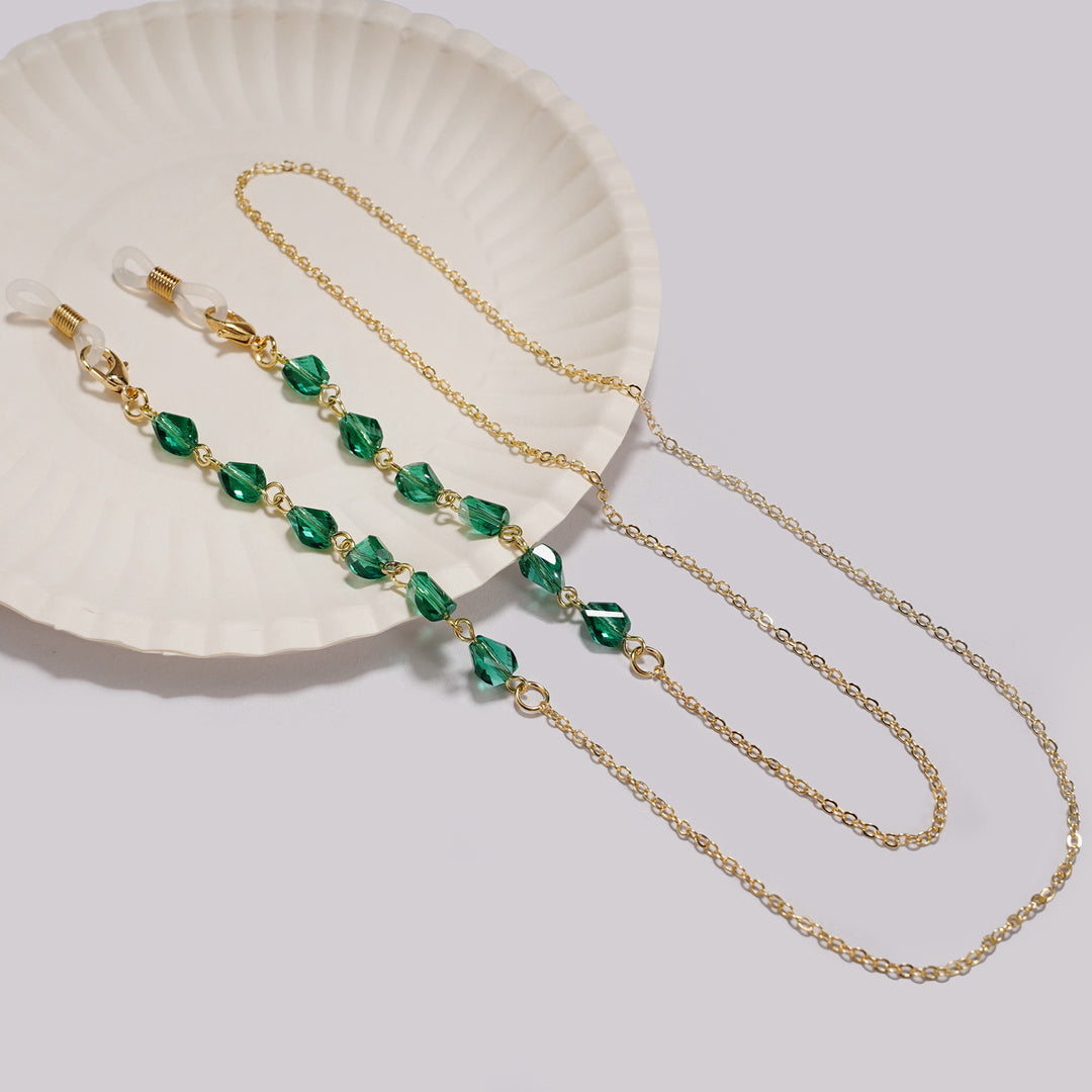 Elegant Beaded Eyewear Chain Stornfield