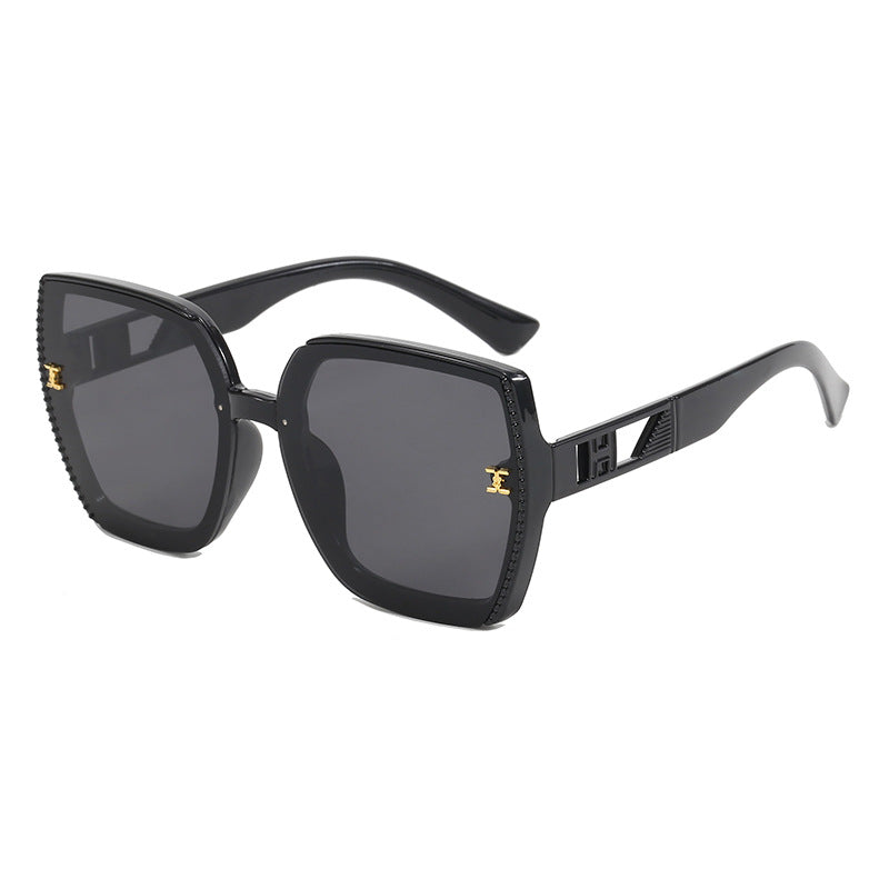 Ladies square sunglasses with high-quality frame and UV protection Stornfield